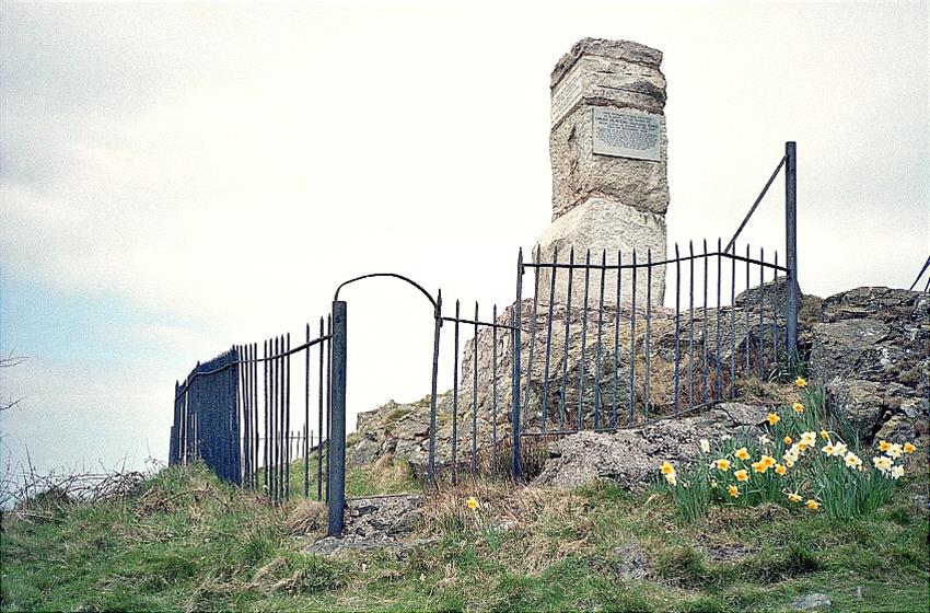 Uriah Burton Monument, Moel y Golfa, Montgomeryshire